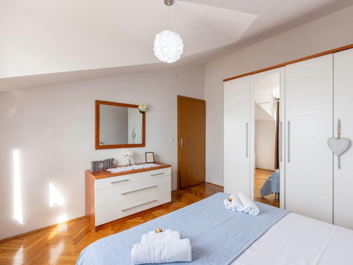 Apartment Niko 1 By Interhome Duce Bagian luar foto