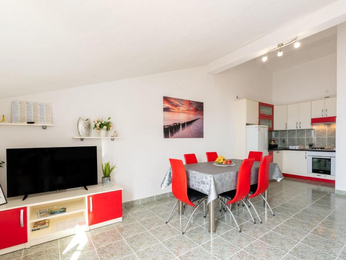 Apartment Niko 1 By Interhome Duce Bagian luar foto